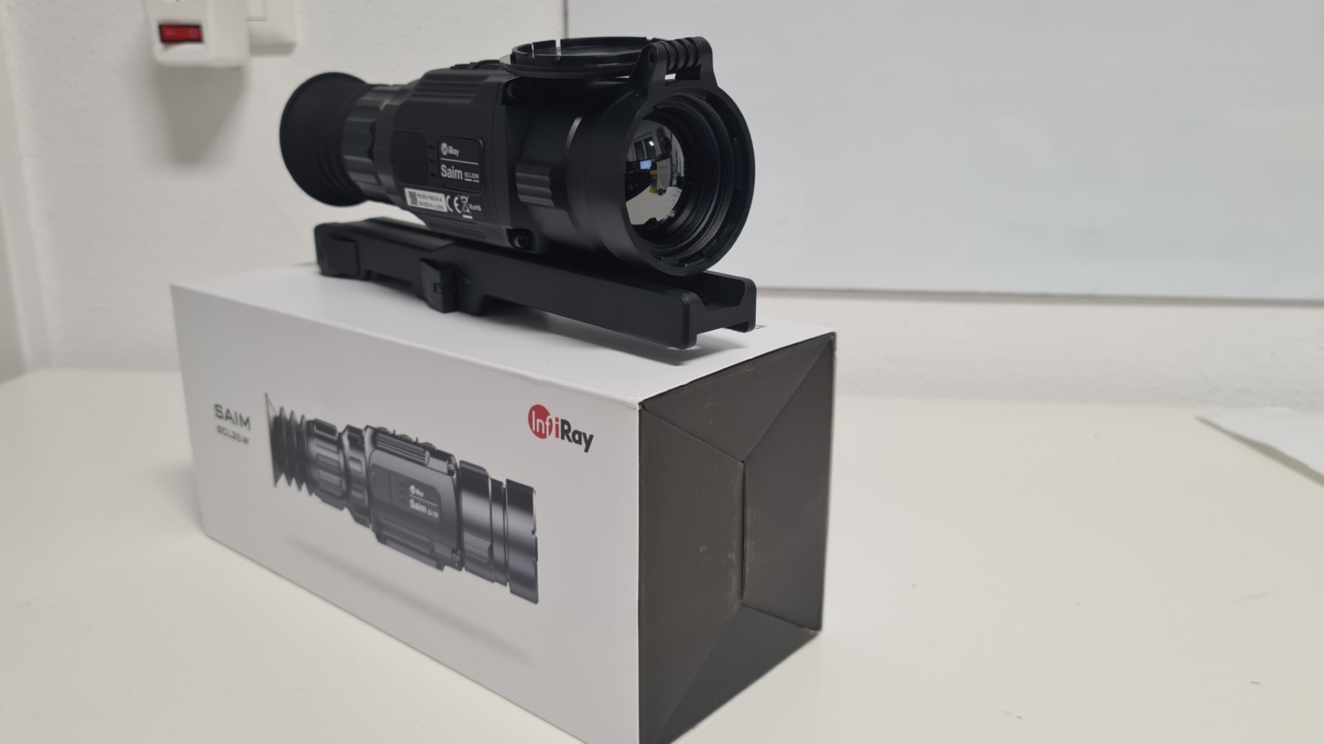 Infiray Saim SCL35W
